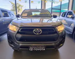 TOYOTA HILUX 2.8 D-4D TURBO DIESEL CD SR 4X4 AUTOMÁTICO TOYOTA HILUX 2.8 D-4D TURBO DIESEL CD SR 4X4 AUTOMÁTICO