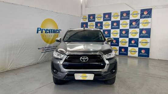 TOYOTA-HILUX-2023