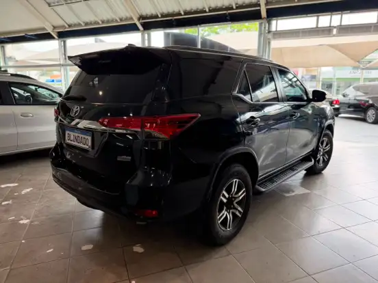 TOYOTA-HILUX SW4-2.7 SR 7 LUGARES 4X2 16V FLEX 4P AUTOMÁTICO TOYOTA-HILUX SW4-2016
