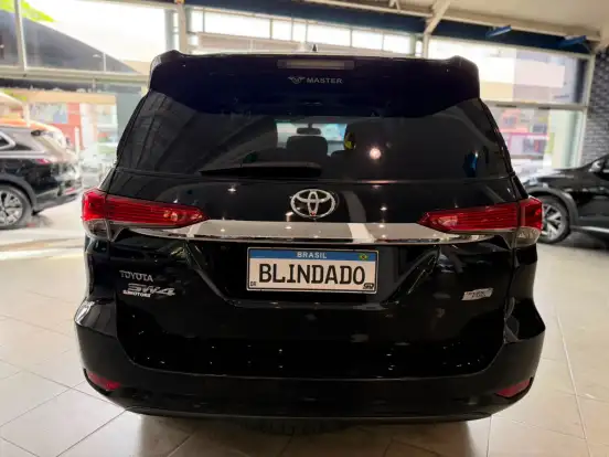 TOYOTA-HILUX SW4-2.7 SR 7 LUGARES 4X2 16V FLEX 4P AUTOMÁTICO TOYOTA-HILUX SW4-2016