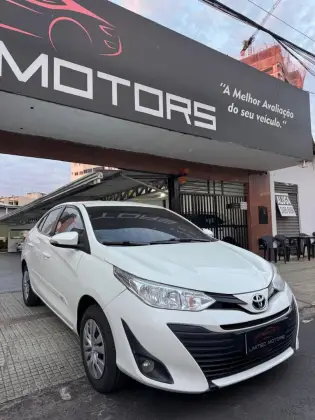 TOYOTA YARIS 1.5 16V FLEX SEDAN XS CONNECT MULTIDRIVE TOYOTA YARIS 1.5 16V FLEX SEDAN XS CONNECT MULTIDRIVE