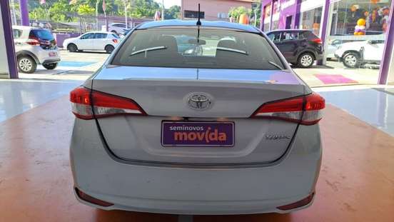 TOYOTA-YARIS-2024