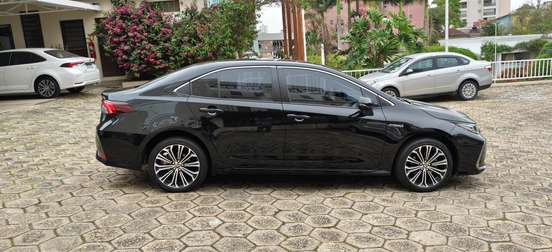 TOYOTA-COROLLA-2023