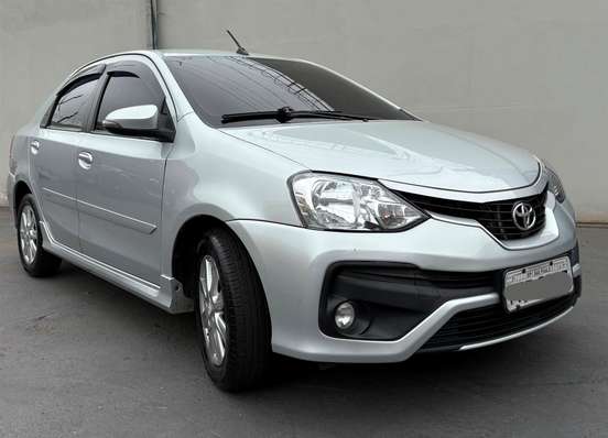 TOYOTA-ETIOS-2017