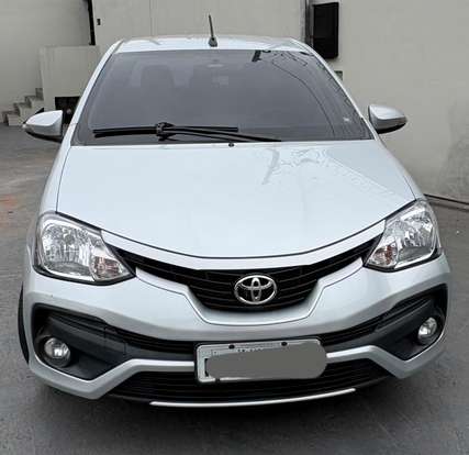 TOYOTA-ETIOS-2017