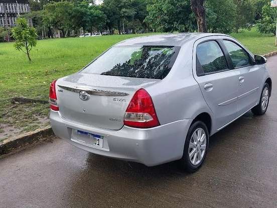 TOYOTA-ETIOS-1.5 XLS SEDAN 16V FLEX 4P AUTOMÁTICO TOYOTA-ETIOS-2016