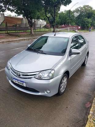 TOYOTA-ETIOS-2016