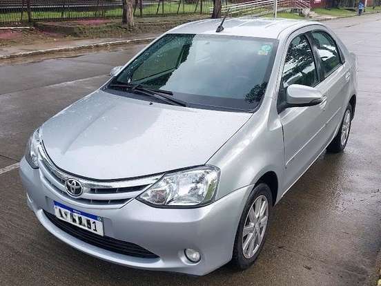 TOYOTA-ETIOS-1.5 XLS SEDAN 16V FLEX 4P AUTOMÁTICO TOYOTA-ETIOS-2016