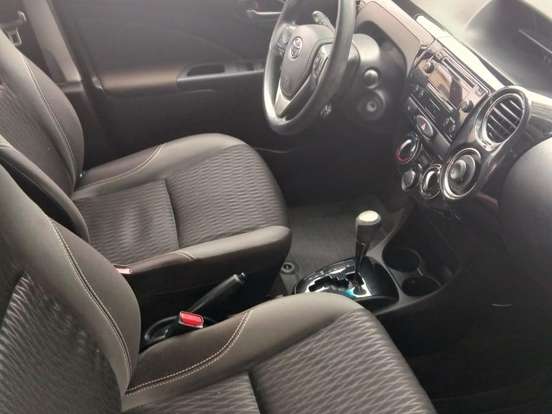 TOYOTA-ETIOS-1.5 X PLUS SEDAN 16V FLEX 4P AUTOMÁTICO TOYOTA-ETIOS-2019