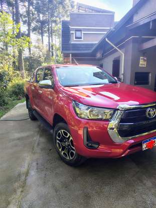 TOYOTA-HILUX-2022