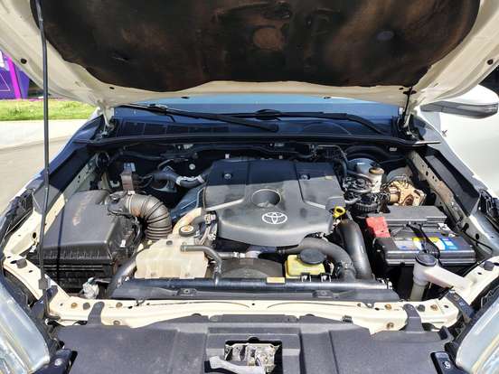 TOYOTA-HILUX-2.8 SR 4X4 CD 16V DIESEL 4P AUTOMÁTICO TOYOTA-HILUX-2018