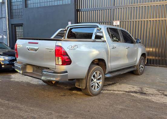TOYOTA-HILUX-2020