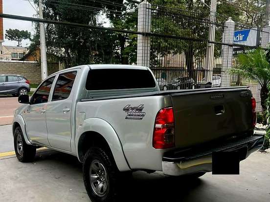 TOYOTA-HILUX-3.0 SR 4X4 CD 16V TURBO INTERCOOLER DIESEL 4P MANUAL TOYOTA-HILUX-2015