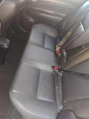 TOYOTA-YARIS-2019