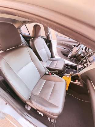 TOYOTA-YARIS-2019