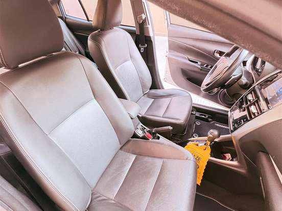 TOYOTA-YARIS-1.5 16V FLEX XLS CONNECT MULTIDRIVE TOYOTA-YARIS-2019