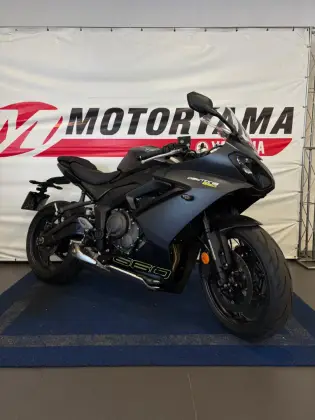 TRIUMPH DAYTONA 660 