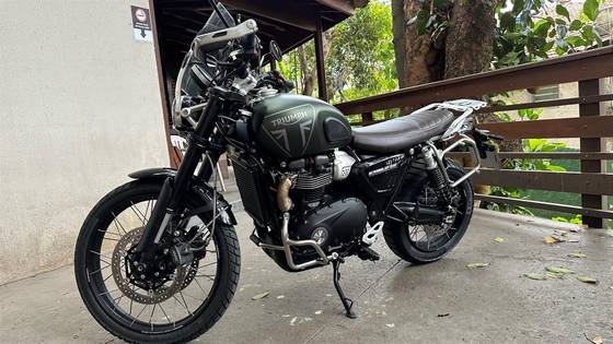 TRIUMPH BONNEVILLE SCRAMBLER 1200 X 