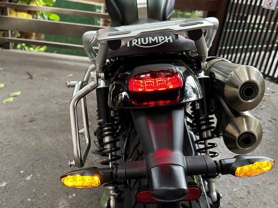 TRIUMPH-BONNEVILLE SCRAMBLER 1200 X TRIUMPH-BONNEVILLE SCRAMBLER 1200 X-2025