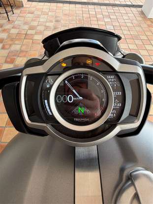 TRIUMPH-ROCKET III GT-2023