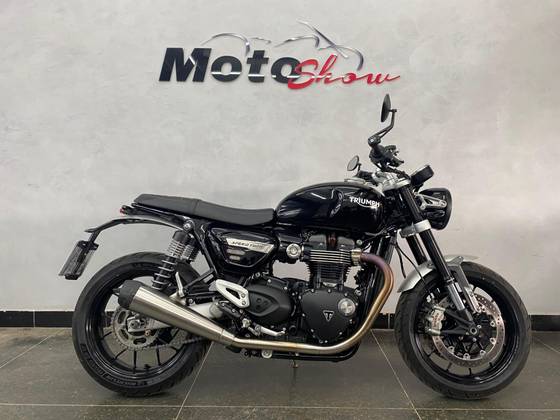 TRIUMPH SPEED TWIN 