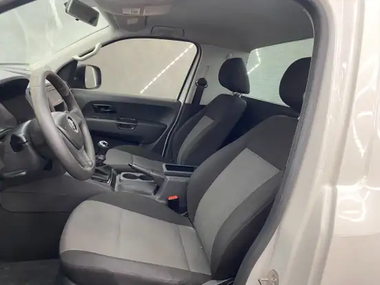 VOLKSWAGEN-AMAROK-2019