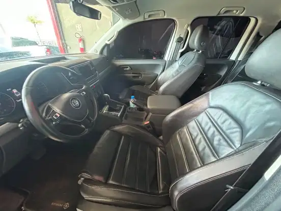 VOLKSWAGEN-AMAROK-2023