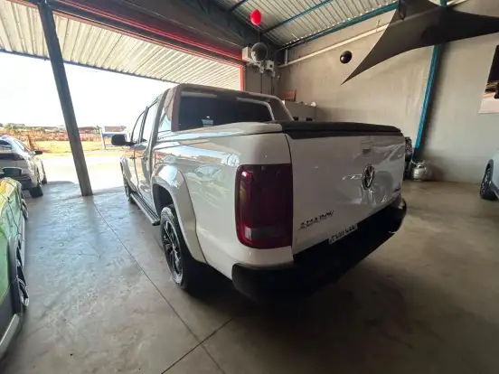 VOLKSWAGEN-AMAROK-2023