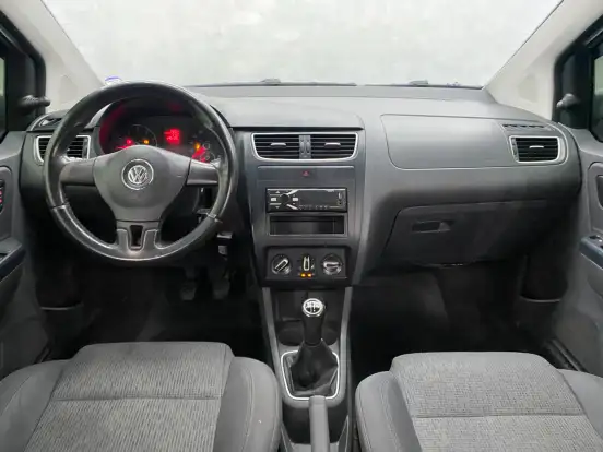 VOLKSWAGEN-FOX-1.0 MI 8V FLEX 4P MANUAL VOLKSWAGEN-FOX-2013