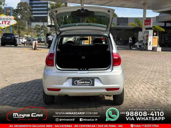 VOLKSWAGEN-FOX-2014