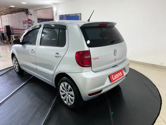 VOLKSWAGEN-FOX-1.0 MI BLUEMOTION 8V FLEX 4P MANUAL VOLKSWAGEN-FOX-2014