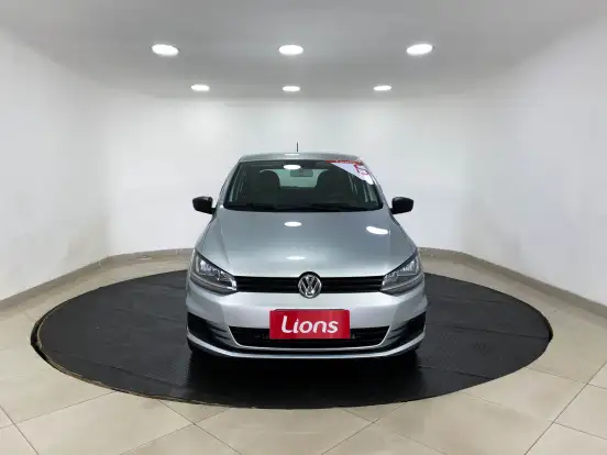 VOLKSWAGEN-FOX-1.0 MI TRENDLINE 8V FLEX 4P MANUAL VOLKSWAGEN-FOX-2015