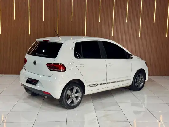 VOLKSWAGEN-FOX-1.6 MSI TOTAL FLEX CONNECT 4P MANUAL VOLKSWAGEN-FOX-2019