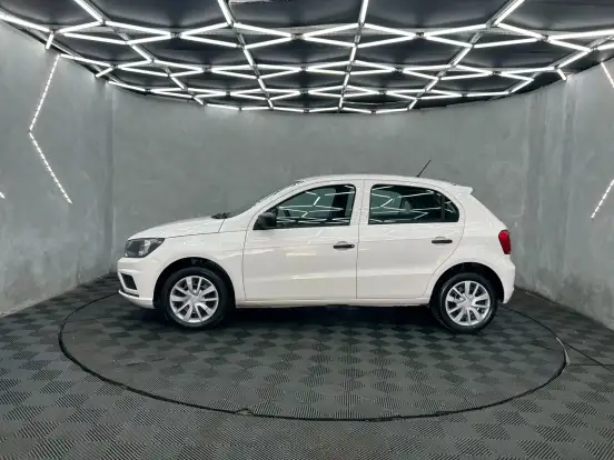 VOLKSWAGEN-GOL-2023