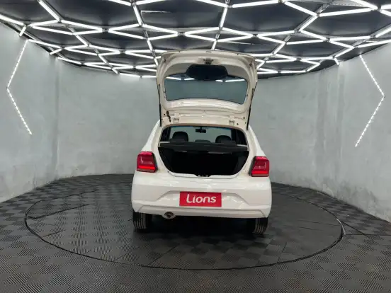 VOLKSWAGEN-GOL-2023