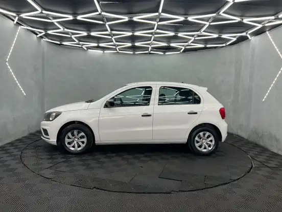 VOLKSWAGEN-GOL-2023