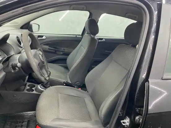 VOLKSWAGEN-GOL-1.0 MI 8V FLEX 4P MANUAL VOLKSWAGEN-GOL-2013