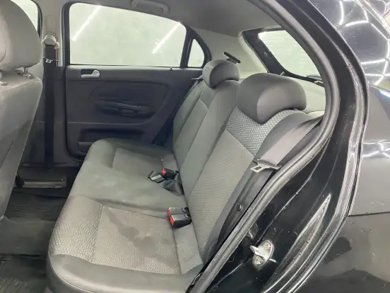 VOLKSWAGEN-GOL-1.0 MI 8V FLEX 4P MANUAL VOLKSWAGEN-GOL-2013