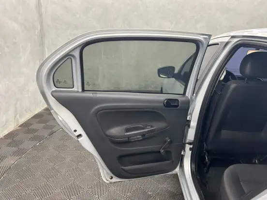 VOLKSWAGEN-GOL-2020