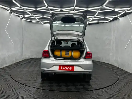 VOLKSWAGEN-GOL-2020