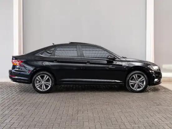 VOLKSWAGEN-JETTA-1.4 250 TSI TOTAL FLEX R-LINE TIPTRONIC VOLKSWAGEN-JETTA-2019