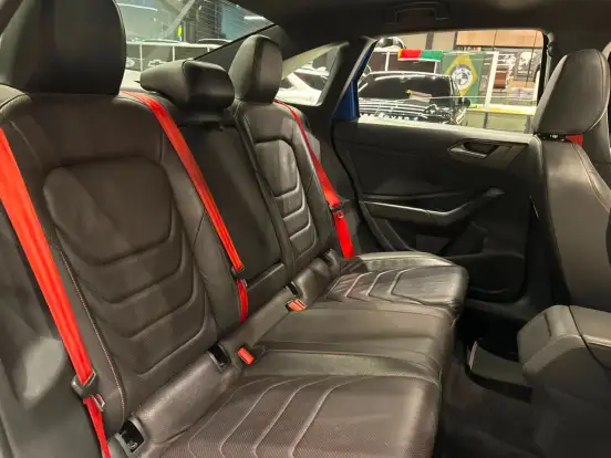 VOLKSWAGEN-JETTA-2023