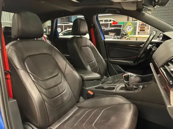 VOLKSWAGEN-JETTA-2023
