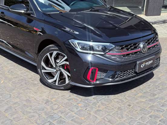VOLKSWAGEN-JETTA-2023