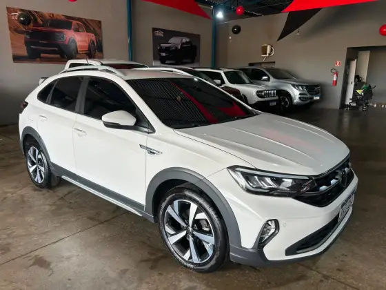VOLKSWAGEN NIVUS 1.0 200 TSI TOTAL FLEX HIGHLINE AUTOMÁTICO