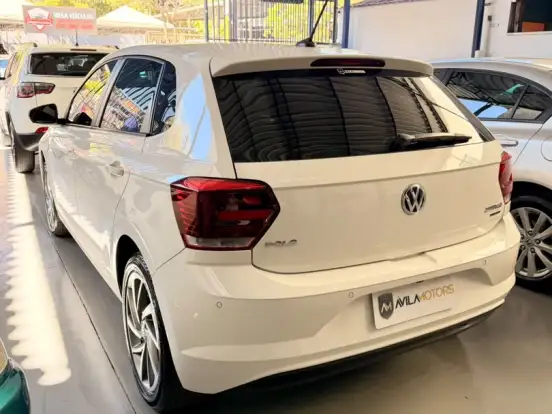 VOLKSWAGEN-POLO-1.0 200 TSI HIGHLINE AUTOMÁTICO VOLKSWAGEN-POLO-2018