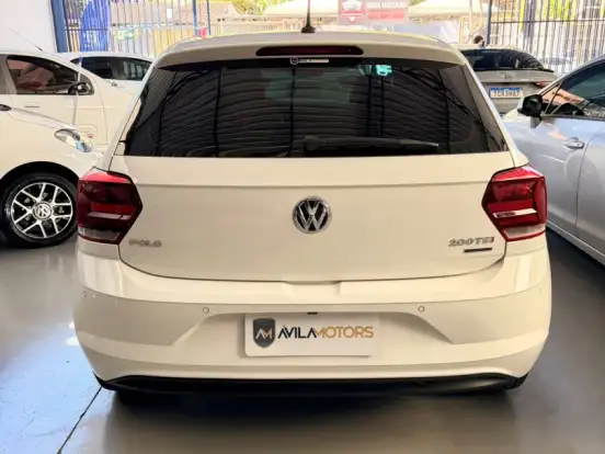 VOLKSWAGEN-POLO-1.0 200 TSI HIGHLINE AUTOMÁTICO VOLKSWAGEN-POLO-2018