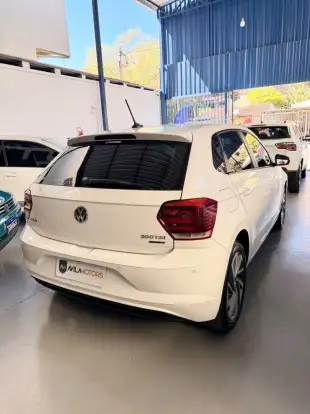 VOLKSWAGEN-POLO-2018