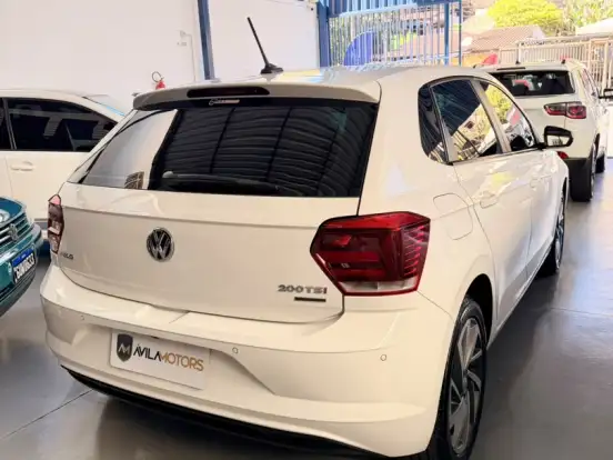 VOLKSWAGEN-POLO-1.0 200 TSI HIGHLINE AUTOMÁTICO VOLKSWAGEN-POLO-2018