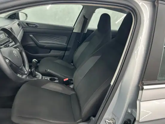 VOLKSWAGEN-POLO-2024